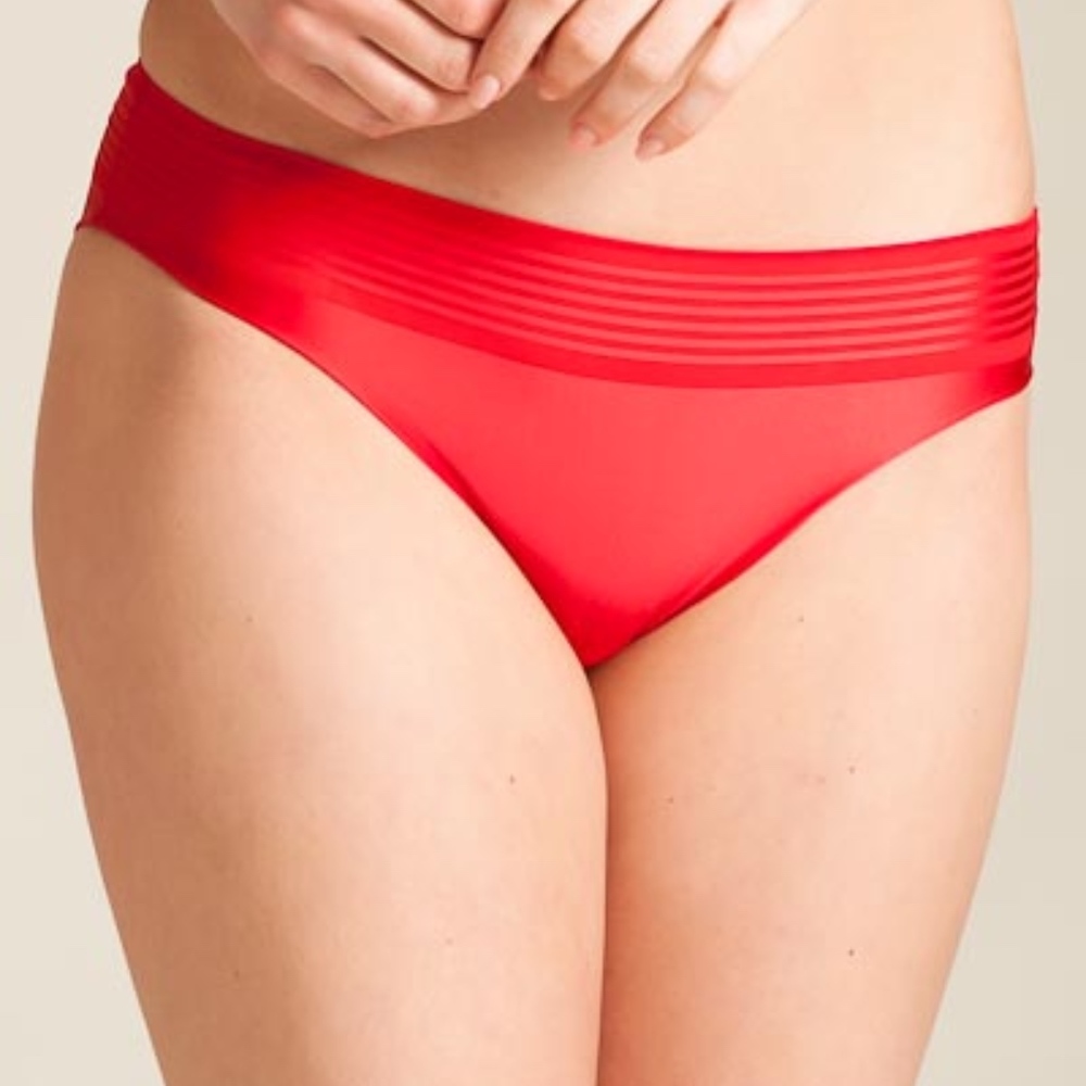 Huit Sans Detour Red Satin Seamless Brief